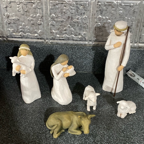Willow Tree 6-Piece Nativity Set, Behold The Wonder of The Christmas story - Picture 1 of 14